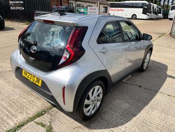 TOYOTA AYGO X 1.0 Aygo X Pure VVT-I Auto 5dr