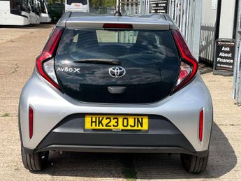 TOYOTA AYGO X 1.0 Aygo X Pure VVT-I Auto 5dr