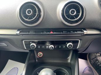 Audi A3 2.0 TDI S line Sportback S Tronic Euro 6 (s/s) 5dr (Nav)
