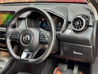 MG MG HS 1.5 T-GDI 16.6kWh Excite Auto Euro 6 (s/s) 5dr