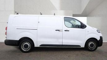 Vauxhall Vivaro 2.0 Turbo D 3100 Dynamic Auto L2 H1 Euro 6 (s/s) 6dr