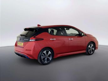 Nissan Leaf 40kWh Tekna Hatchback 5dr Electric Auto (150 ps)