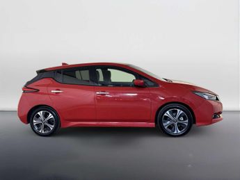 Nissan Leaf 40kWh Tekna Hatchback 5dr Electric Auto (150 ps)