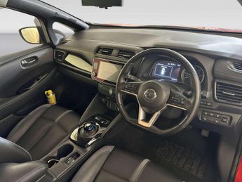 Nissan Leaf 40kWh Tekna Hatchback 5dr Electric Auto (150 ps)