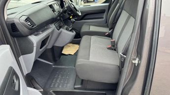 Toyota PROACE Verso 1.5D Shuttle Medium MPV 5dr Diesel Manual MWB Euro 6 (s/s) (9 Se