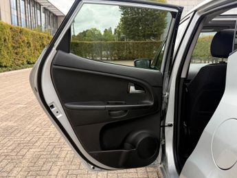 Kia Venga 1.6 3 Auto Euro 5 5dr