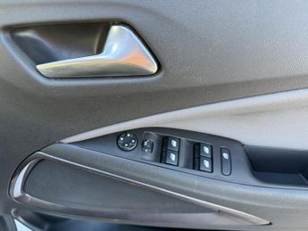 Vauxhall Crossland X 1.2 Turbo Elite Nav Auto Euro 6 (s/s) 5dr