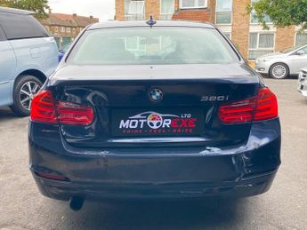 BMW 3 Series 2.0 320i SE Auto Euro 5 (s/s) 4dr