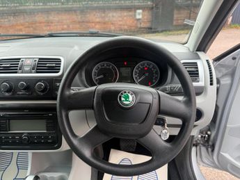 Skoda Fabia 1.6 16V 2 Tiptronic 5dr
