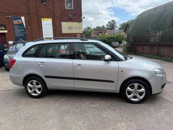 Skoda Fabia 1.6 16V 2 Tiptronic 5dr