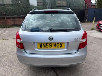 Skoda Fabia 1.6 16V 2 Tiptronic 5dr