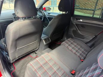 Volkswagen Golf 2.0 TSI GTI DSG Euro 6 (s/s) 5dr
