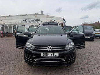 Volkswagen Touareg 3.0 TDI V6 BlueMotion Tech R-Line Tiptronic 4WD Euro 5 (s/s) 5dr