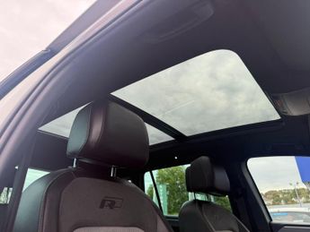 Volkswagen Tiguan 2.0 TDI R-Line Tech DSG 4Motion Euro 6 (s/s) 5dr