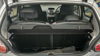 Toyota AYGO 1.0 VVT-i Ice Euro 5 5dr