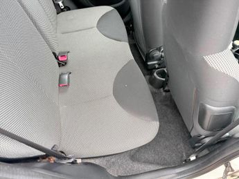 Toyota AYGO 1.0 VVT-i Move Euro 5 5dr