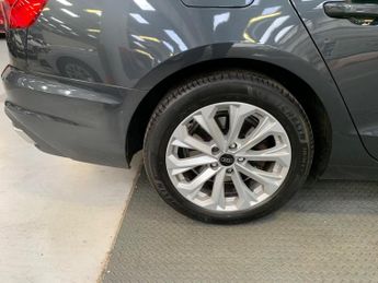 Audi A4 2.0 TFSI 35 Technik S Tronic Euro 6 (s/s) 4dr