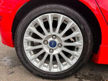 Ford Fiesta 1.6 Titanium Powershift Euro 5 5dr