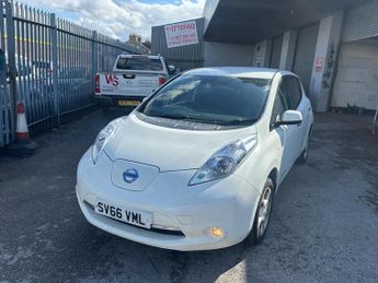 Nissan Leaf 30kWh Acenta Auto 5dr