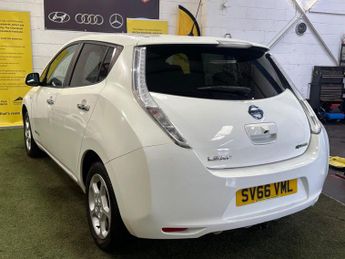Nissan Leaf 30kWh Acenta Auto 5dr
