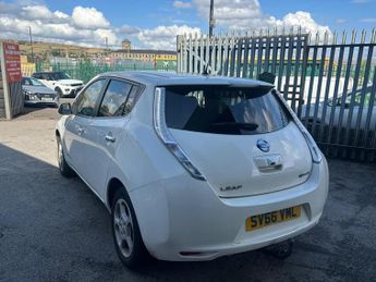 Nissan Leaf 30kWh Acenta Auto 5dr