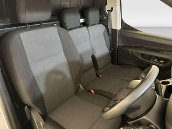 Peugeot e-Partner 800 50kWh Professional Premium + Standard Panel Van 5dr Electric