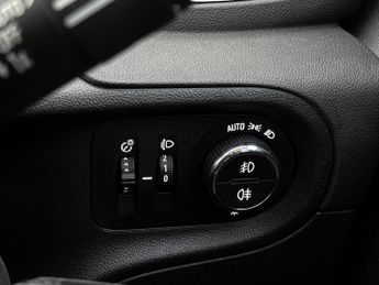 Vauxhall Grandland X 1.2 Turbo Sport Nav Auto Euro 6 (s/s) 5dr