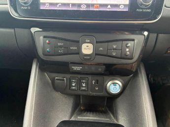 Nissan Leaf 40kWh N-Connecta Auto 5dr