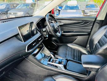 MG MG HS 1.5 T-GDI Exclusive DCT Euro 6 (s/s) 5dr
