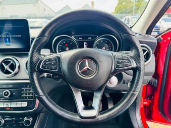 Mercedes-Benz GLA 1.6 GLA180 Urban Edition 7G-DCT Euro 6 (s/s) 5dr