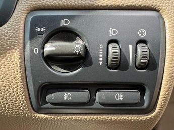 Volvo S60 2.4 D5 SE 4dr