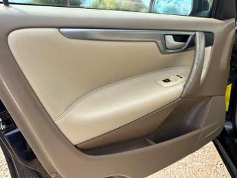 Volvo S60 2.4 D5 SE 4dr