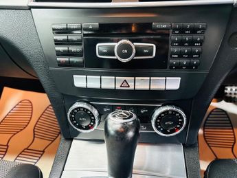 Mercedes-Benz C Class 1.8 C250 BlueEfficiency Sport G-Tronic+ Euro 5 (s/s) 4dr