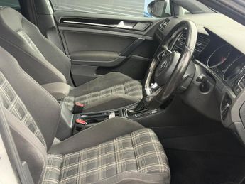 Volkswagen Golf 2.0 TDI BlueMotion Tech GTD DSG Euro 6 (s/s) 5dr
