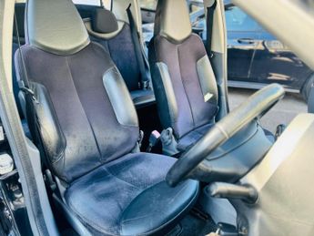 Toyota AYGO 1.0 VVT-i Black MultiMode Euro 4 5dr (AC)