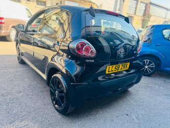 Toyota AYGO 1.0 VVT-i Black MultiMode Euro 4 5dr (AC)