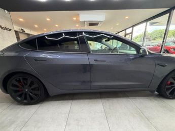 Tesla Model 3 (Dual Motor) Performance Auto 4WDE 4dr (Performance Upgrade)