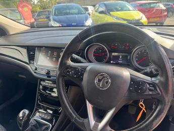 Vauxhall Astra 1.0i Turbo ecoTEC SRi Nav Euro 6 (s/s) 5dr