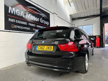 BMW 3 Series 2.0 318d Exclusive Edition Touring Steptronic Euro 5 5dr