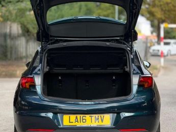 Vauxhall Astra 1.4i Turbo SRi Nav Auto Euro 6 (s/s) 5dr