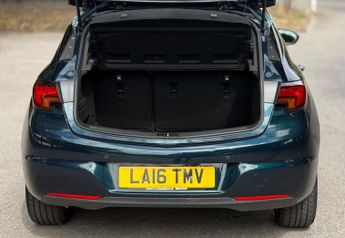 Vauxhall Astra 1.4i Turbo SRi Nav Auto Euro 6 (s/s) 5dr