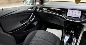 Vauxhall Astra 1.4i Turbo SRi Nav Auto Euro 6 (s/s) 5dr