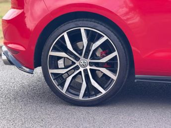 Volkswagen Golf 2.0 TSI BlueMotion Tech GTI Performance Hatchback 3dr Petrol DSG