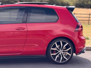 Volkswagen Golf 2.0 TSI BlueMotion Tech GTI Performance Hatchback 3dr Petrol DSG