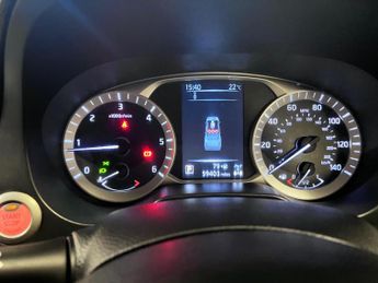 Nissan Navara 2.3 dCi Tekna Auto 4WD Euro 6 4dr