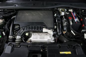 Vauxhall Mokka 1.2 Turbo SRi Nav Premium Auto Euro 6 (s/s) 5dr
