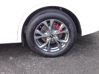 Ford Kuga 2.5 EcoBoost Duratec 14.4kWh ST-Line CVT Euro 6 (s/s) 5dr