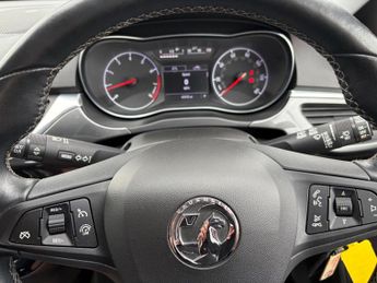 Vauxhall Corsa 1.4i SE Auto Euro 6 5dr
