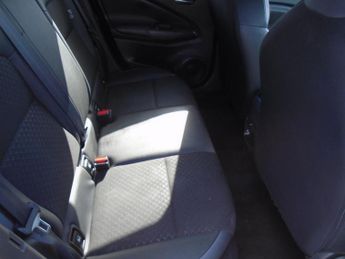 Nissan Juke 1.0 DIG-T N-Connecta DCT Auto Euro 6 (s/s) 5dr