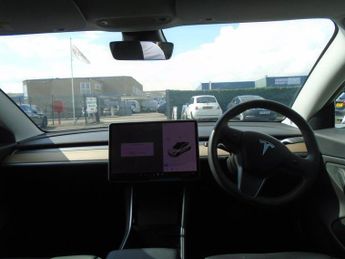 Tesla Model 3 Standard Range Plus Auto RWD 4dr